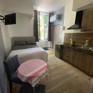 T1 spacieux et lumineux 5 Appartement Marseille